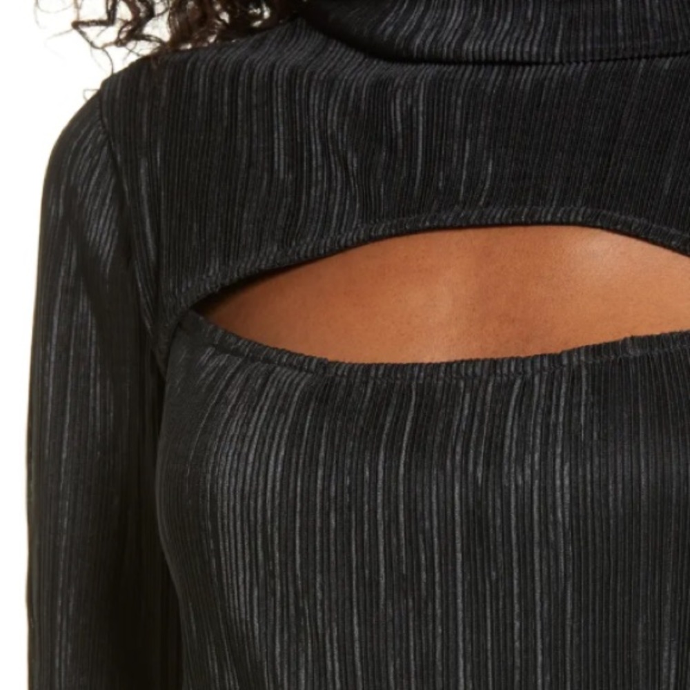 ✨ Leith Peekaboo Cutout Mock Neck Top - Nordstrom